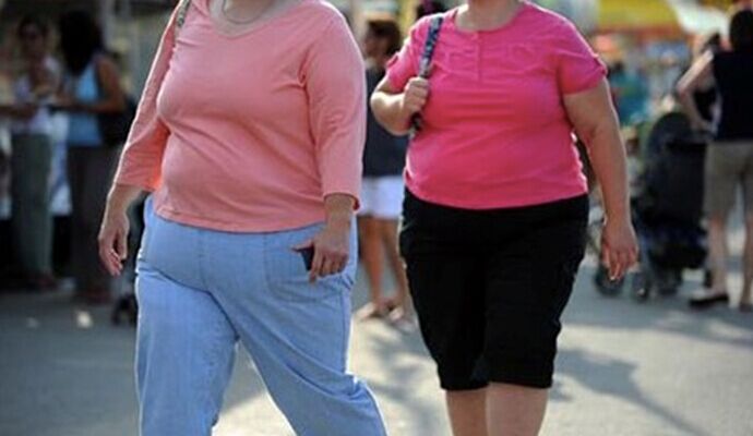 長期每天坐超6小時易患糖尿病 步行上班可降低風險