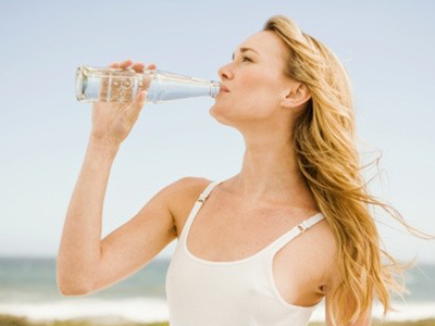 糖尿病患者要適當多喝水才行