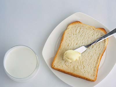 糖尿病患者不宜吃鹹面包！